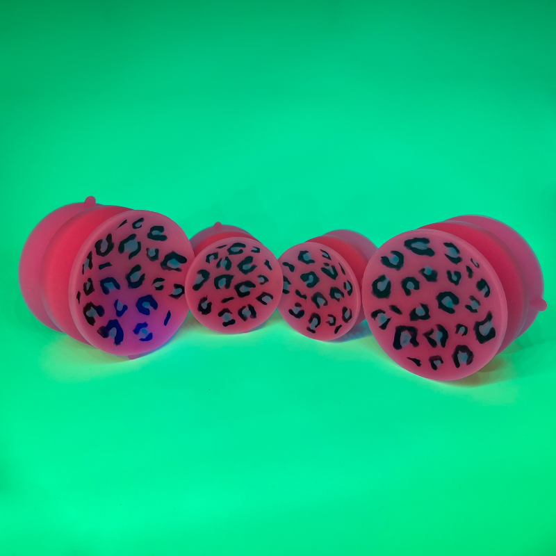 Double-sided suction cup 'Vio-Leopard #2' UV/GITD small