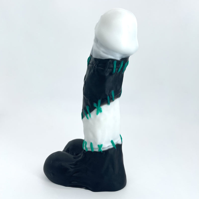 Frankie 'Sandworm' small soft (OO30)