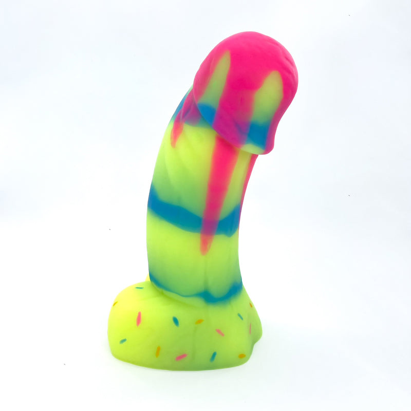 Woodsman 'Cake Drip - UV Pan Pride' #2 medium soft (OO30)