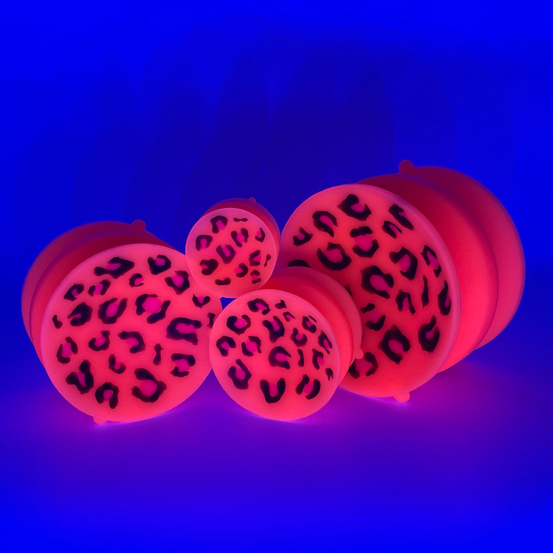 Double-sided suction cup 'Jem Leopard' UV/GITD monstrous